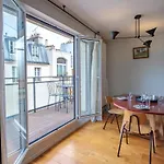 Appartement Invalides Avec Terrasse